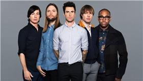 Maroon 5、魔力紅／臉書