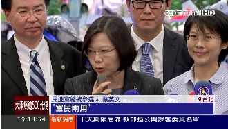 別說她不懂！小英逛國防展有備而來