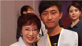 挺課綱、教育部、國歌／顏暐恆臉書