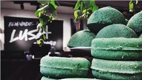 LUSH　臉書