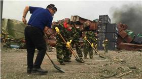 陳光標－救災－http://news.ifeng.com/a/20150816/44442342_0.shtml#_zbs_baidu_bk