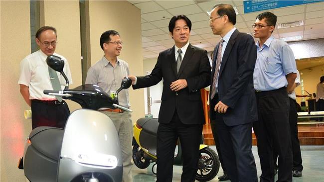 賴清德呼籲10年內電動車取代機車