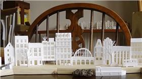 會動的紙雕（擷取YOUTUBE影片)
