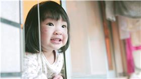 baby（圖／攝影者PROAikawa Ke, Flickr CC License）https://www.flickr.com/photos/ajay13/14388129861/in/photolist-nVqVJv-4KVe81-u7t5Q-9yx4Ar-s3tjD-b24tTg-qLTJNV-aiJSJd-T5Px1-4TtS6x-7n5ex-a7ryD9-4Tb8H4-8xGber-5DvSRs-5PbJPg-MBtHB-8xz7pW-9X83Pc-6e54Sz-aADohn-aADogi-dnxbJ8-4o5ViN-aF83RG-4VYrb-4ZkFyW-7FtkzP-8rkaXR-mLdPH-a4B9S6-ehtqod-kjfvT-daVbpE-p1a8Fx-4WmZiW-gVpMpX-5fCgU3-6f5XrY-6Z6NC5-AtCF2-4ThqYq-daV9Ja-6SdQjj-vX9cw-upZdqs-4QHbqa-7w6sgm-gVoSj1-6smvkX