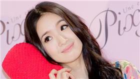 林依晨（臉書）