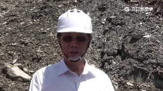 驚！落石從天降　南投縣長會勘險被砸