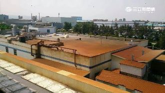 琺瑯廠廢氣摻鐵粉　周邊百車鏽成麻臉