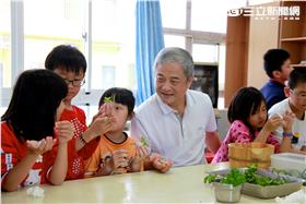 (圖)柯文昌回饋鄉里不遺餘力, 發掘台灣鄉鎮特色