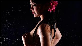 遭起底拍清涼照　美女教師丟工作