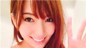 波多野結衣 (臉書)