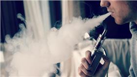 flickr 電子菸／Vaping360／https://www.flickr.com/photos/127173209@N05/16161316908/in/photolist-qC7YsY-rd83sE-qMZYuj-qMUZmD-uyYcQM-uhaiCf-uwqX27-uhipBV-uyjoM3-uhaoxN-uhabBG-tBUGTX-tBJzqm-uhikEX-tBJBFo-tBJqqh-uyKKKi-uhihV8-uyKyHt-tBUFoH-uyjvSA-uyY8Ct-uyjvZQ-uwqPQJ-fEQvMz-roL6Vr-uhcXrm-qUGTmi-qKMnSJ-qSpuB7-qC7YZE-u11sCd-qSpyQY-pBjxDB-qvvWes-qvvU6j-qUC3WN-pRi5ci-qC7ZkQ-qMUYig-ufgzoS-uhAX1Z-pjMpQa-xtd5U5-vxj9cJ-rKN4mK-pRi7oT-wp2x4V-qMUZt2-qMZZ4f