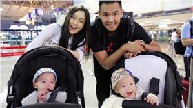 首-炫娃狂人,陳建州,范瑋琪,嬰兒車,凱迪拉克
圖／翻攝自黑人 陳建州臉書