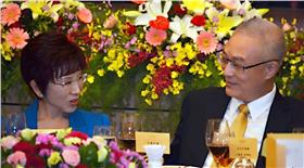 吳敦義,洪秀柱,挺柱_洪秀柱臉書