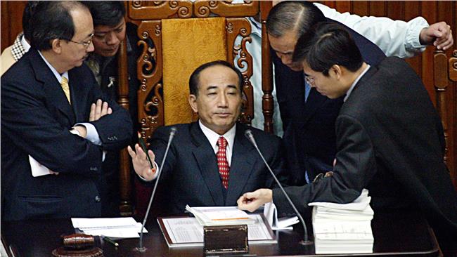 將卸任17年大位　王金平打包辦公室