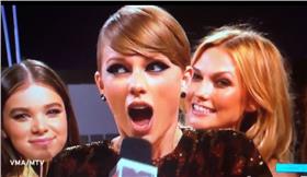 泰勒絲,taylor swift,VMA,放屁　圖／影片截圖
