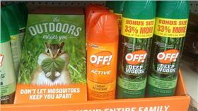 防蚊液 圖片來源:Flickr使用者Mike Mozart
https://www.flickr.com/photos/jeepersmedia/14268207413/in/photolist-nJQhY6-nGRBu3-nGRB7u-nF1gmf-nqytB7-nqyzvP-nJQhdZ-aBMMPW-6u4Ko7-mtmiza-4WRBWN-6bQDDq-6nHir5-8T3Ntj-MCMB9-bEPm7E-6AqGwm-evKWZ-fNV973-e11Edq-6CSMLK-ntkw4u-hVesf-rutDah-pRtyPP-egXcEF-rwuReY-gQpogd-bN1zCB-pkhaZS-dvzskN-8GSqtK-4qF7ge-amDbdy-amAk3X-amDaco-amD9eL-riyyKv-6QzShG-5nMwBg-2j9kX7-xbncfN-8GSosi-85xnSr-u6k5TV-fwzSYt-oE6jf2-8GSqfx-6QzRYY-azTuQd