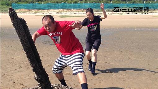 鄭志偉、陳曉菁首踏上金門戰地最前線