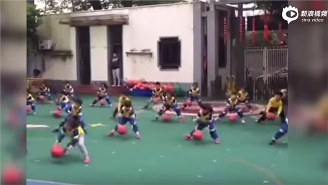 陸幼兒園跳花式籃球　模樣超可愛