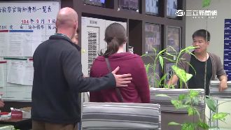 美軍情侶開玩笑　傳紙條寫「炸飛機」