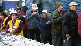 遊民,社工　16:9 (達志影像／美聯社)