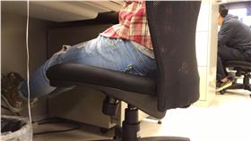 腰痛,久坐,坐姿_品汎攝