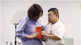 小英募款（圖／翻攝自民進黨記者會直播）