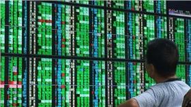 台股,禁空令,美國聯準會,歐美股市,中秋節
示意圖／翻攝自百度百科
http://image.baidu.com/search/detail?ct=503316480&z=0&ipn=d&word=%E5%8F%B0%E8%82%A1&step_word=&pn=11&spn=0&di=167107291040&pi=&rn=1&tn=baiduimagedetail&is=&istype=0&ie=utf-8&oe=utf-8&in=&cl=2&lm=-1&st=-1&cs=1000675158%2C2566374955&os=1221335843%2C3878596783&adpicid=0&ln=1908&fr=&fmq=1442805312967_R&ic=0&s=undefined&se=&sme=&tab=0&width=&height=&face=undefined&ist=&jit=&cg=&bdtype=11&objurl=http%3A%2F%2Fbig5.huaxia.com%2Ftslj%2Flasq%2Fimages%2F2015%2F08%2F25%2F1253100.jpg&fromurl=ippr_z2C%24qAzdH3FAzdH3Fkt2c_z%26e3Bi7wxtw_z%26e3Bv54AzdH3Fpfs3AzdH3FswfqAzdH3Fda8cAzdH3FabAzdH3F9cnn0b0_z%26e3Bip4s&gsm=0