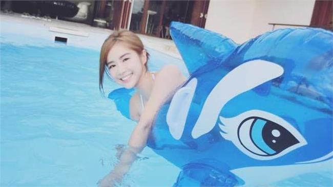 李佳穎「暗黑版」比基尼照來了！