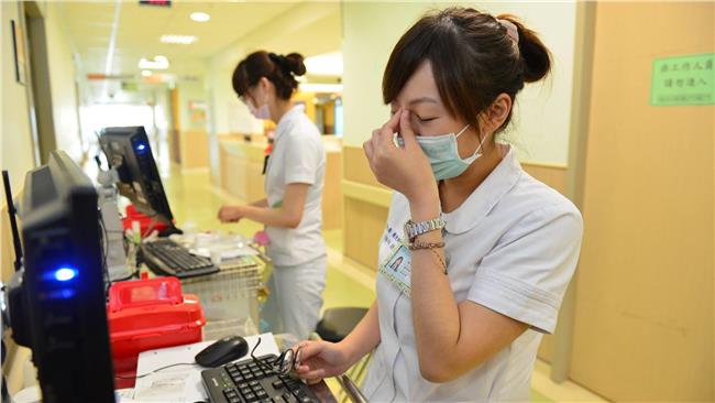 登革熱疫情太沉重　醫護不知能撐多久