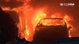 淡金公路鐵皮屋大火　三廠房全都毀