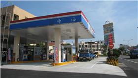 ▲加油站（圖／攝影者Superbil, Flickr CC License）https://flic.kr/p/8CxvSk