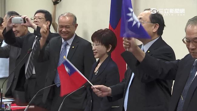 換柱升級行動版？藍疑另組台灣國民黨