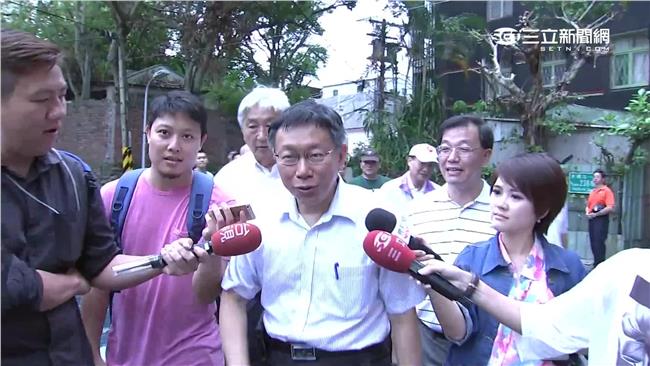 住戶卡開路16年　柯P親訪反對戶