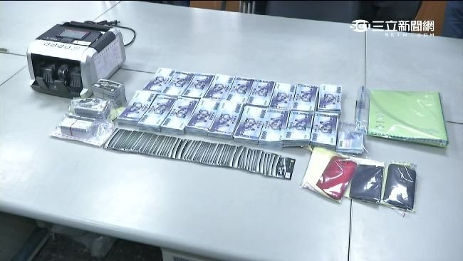 詐騙車手持百卡狂領錢　旁人起疑報案