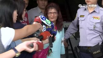 分手不還錢！母親帶兒子討錢蓋布袋