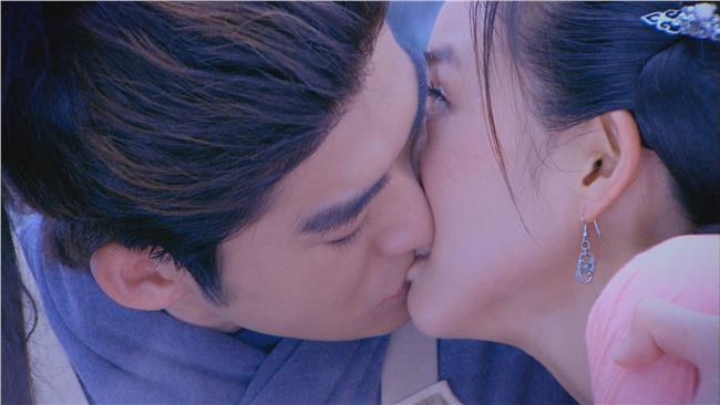 張鈞甯被張翰胸咚　自爆拍吻戲有心動
