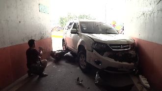 2交大生騎車買衣　慘遭撞飛拖行不治