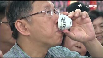 嗆議員切腹！柯：我的缺點是愛開玩笑