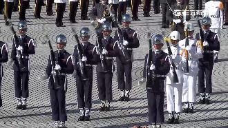 國慶表演搶先曝光！鮮肉雙胞胎超吸睛