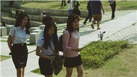 自拍棒
翻攝FLICKR
https://www.flickr.com/photos/noise0124/17614223568/in/photolist-6dUoWM-sQvuZN-vLk7XA-vMiuwV-uQ4ugz-vLVFt2-vMiut8-qoFP4x-x8oatr