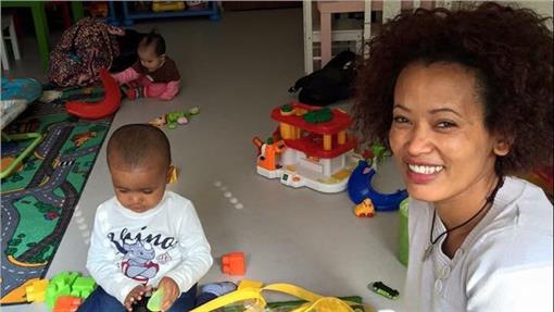 學校不為賺錢　幫外來移民融入當地