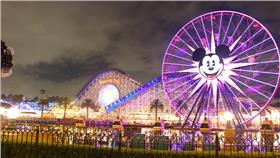 迪士尼樂園／flickr－Bailey
（https://www.flickr.com/photos/87811604@N03/12448394493/in/photolist-jY2gZg-jXZEec-jY2x3o-jY43G1-jY2WNE-jXYL8Z-jY1kvD-jXZN5n-jXZ5sK-jY2GSo-4GgtqQ-jXZvXk-jY2mxz-5kXZYq-jY1qT2-jY33eu-jY1pit-jXZKE2-jY1mLH-jY3CsQ-jY2gfk-jY44cu-jY42U9-jY2mU7-jXZMwM-jY1t9p-jXYML8-jY1PQ2-jY2QZf-jY2kw6-jY2JSq-jY1m7M-jY2pQC-jY1tbM-jXZubz-jXZY4R-jXZsRF-jY2VxU-jY111B-jXZsCB-jY2Zbf-jXZEfx-jY3UCA-jXZxZr-jY3eLY-jXZXsk-jY1rDR-oL1sCM-oKZM3r-jXZS5e）