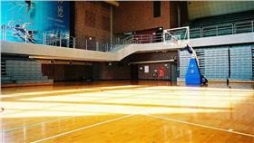 籃球場-flickr-chia ying Yang-https://www.flickr.com/photos/enixii/529581126/