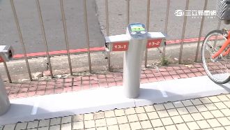 連車帶包被騎走　熱心警尋回老翁失物