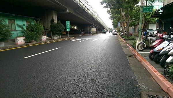 不只路平！北市新式柏油路防滑又降噪