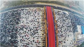 大陸「京港澳高速公路」塞車成停車場（法治晚報）