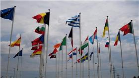 各國國旗/FLICKR/Börkur Sigurbjörnsson/https://www.flickr.com/photos/borkurdotnet/691053039/in/photolist-244PZz-bfBSC-nKZgxd-4va5F5-yqZ2C-tzSLiR-8BaNaA-4Qzooh-NvT3N-k2Mx-4PcFr8-6YDEbt-ovSFsM-rrPNFG-4vanfa-k6WPqM-5vut7E-6cRkz5-b9pUyc-vHnVF2-4R62q5-ciabm1-o8oRii-6XDmDy-9ZaTwg-nexEdp-8kLzHb-8gesa-9ZDcDb-6DkcJL-9NLhZu-4BV7Fy-5UU8K9-oP9ct9-KZFwM-JJqje-4QzpCw-8RYRRG-62LYcR-4Lxpet-7UzoSM-32LBCT-6qHv69-82pkKa-5LSmHz-nSCcrL-73cVEw-fpNkEc-bppg29-7fkjbP