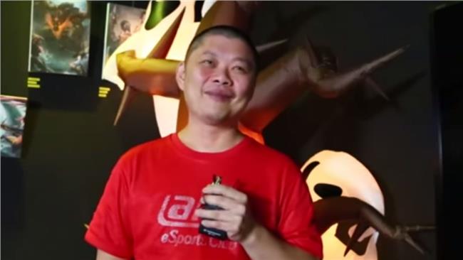 ahq蟹老闆霸氣喊：錢我來煩惱就好