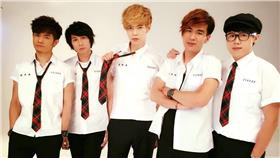 八三夭（臉書）