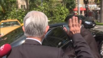 彭淮南頭頂大紗布　受傷理由無人知！